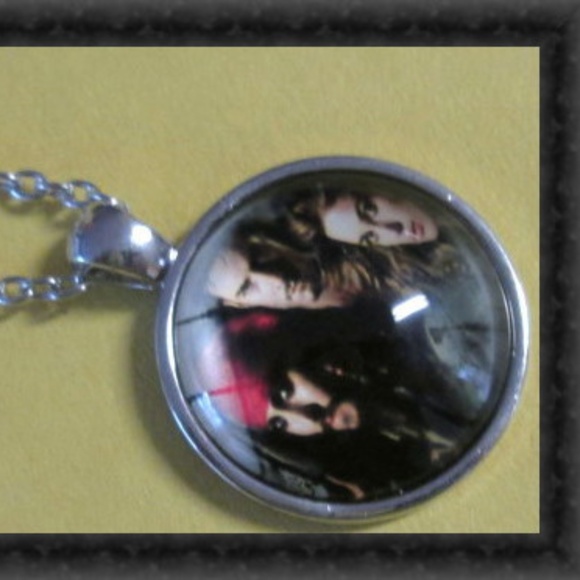 Pirates Of The Caribbean Inspired Necklace Unisex - Picture 1 of 1